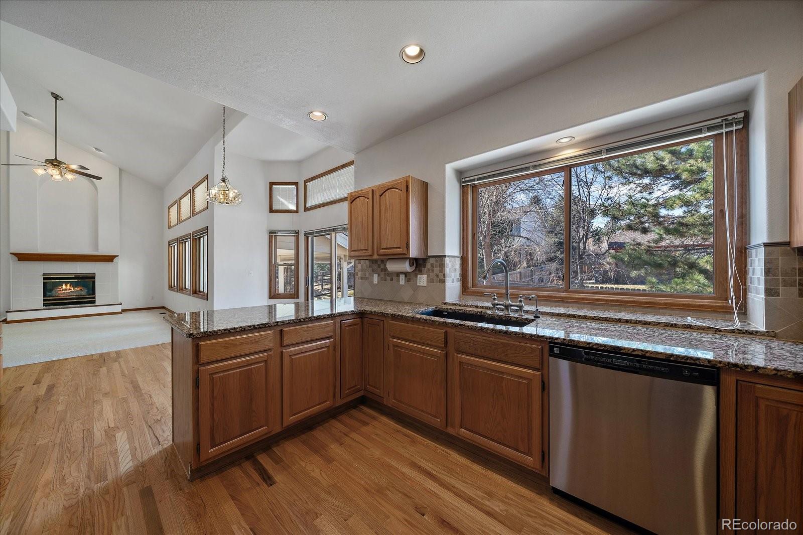 MLS Image #12 for 8181 s saint paul way,centennial, Colorado