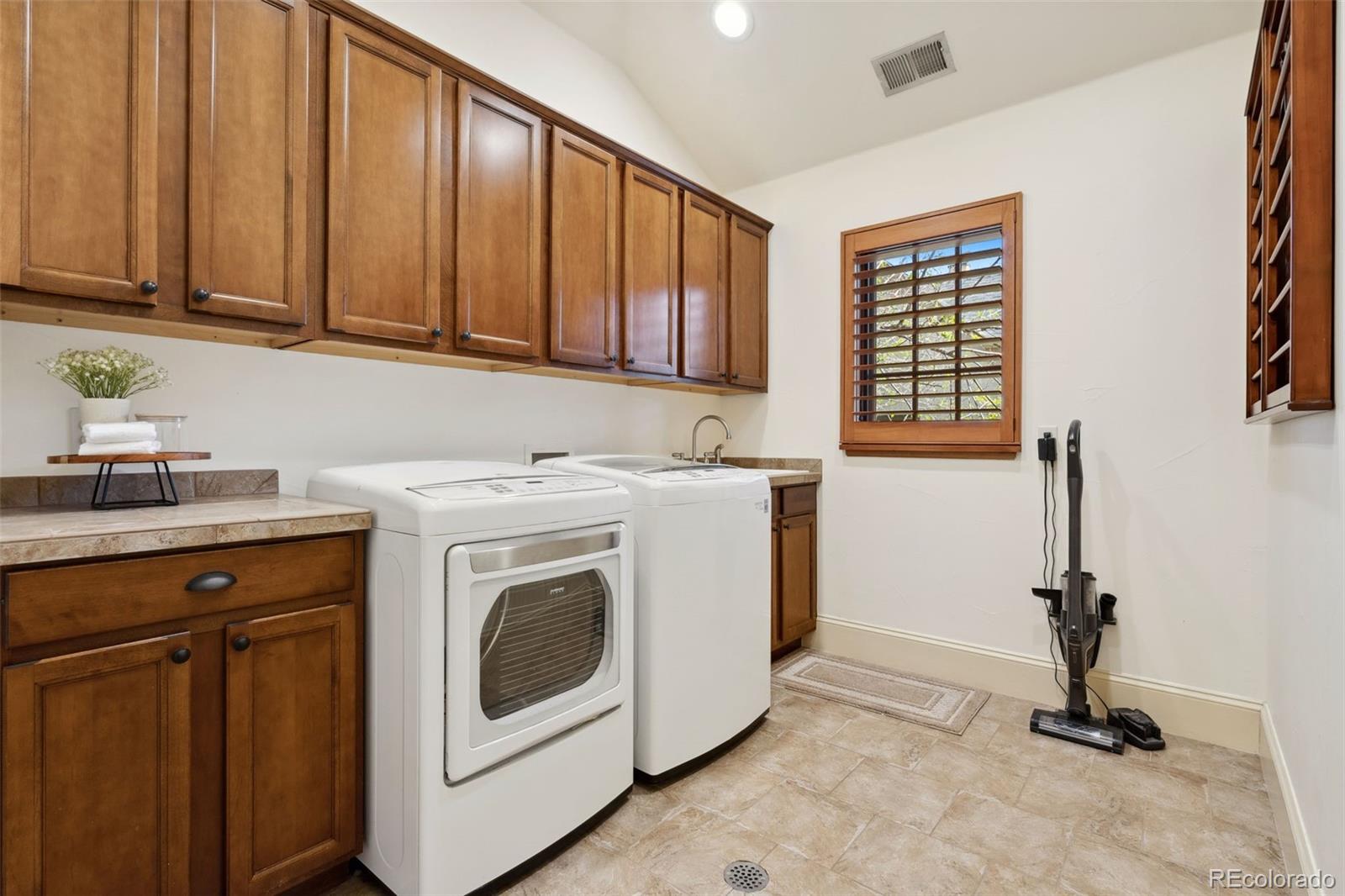MLS Image #33 for 870 s medea way ,denver, Colorado