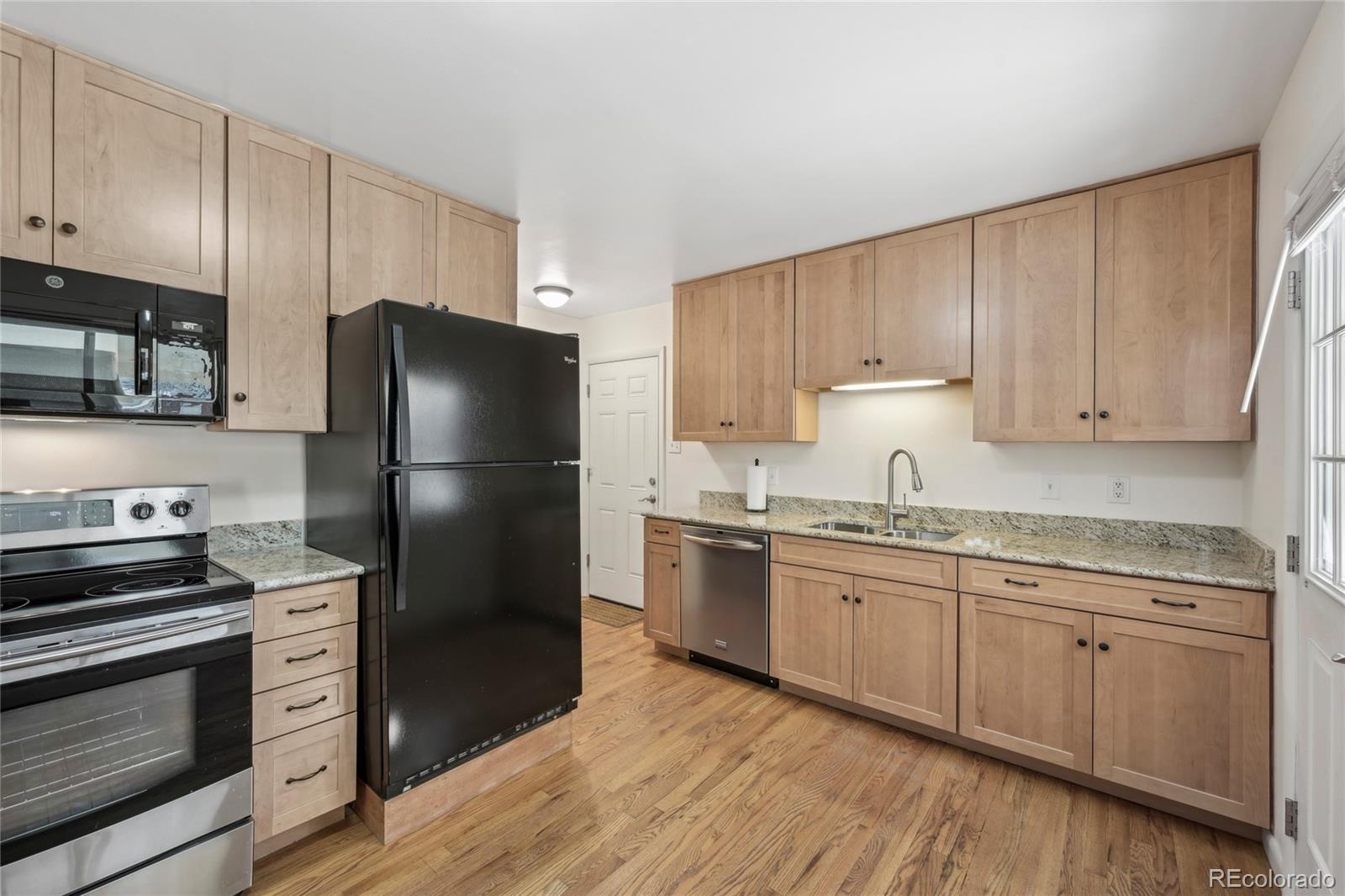 MLS Image #13 for 2677 s newport street,denver, Colorado