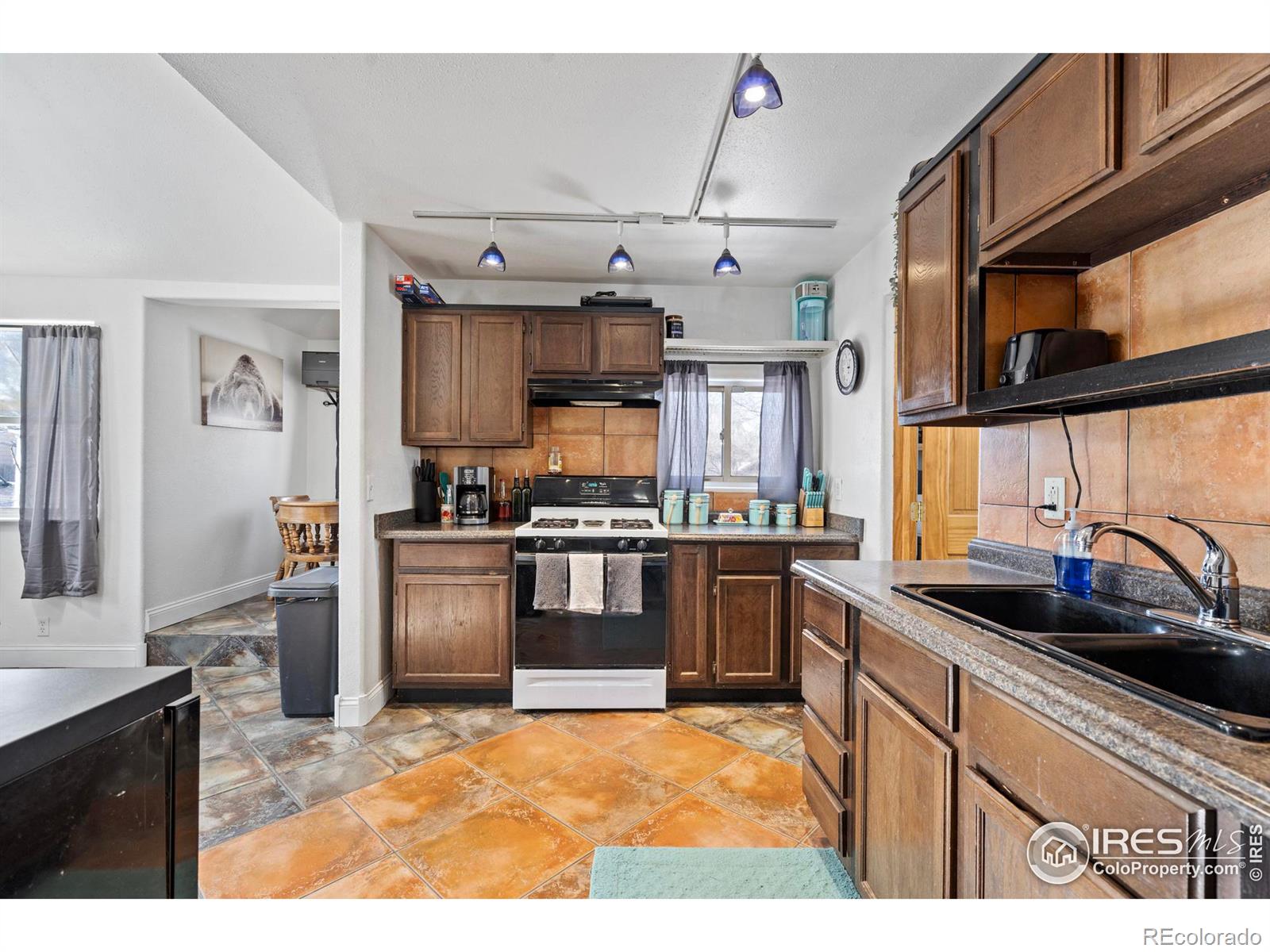 MLS Image #9 for 2025  5th avenue,greeley, Colorado