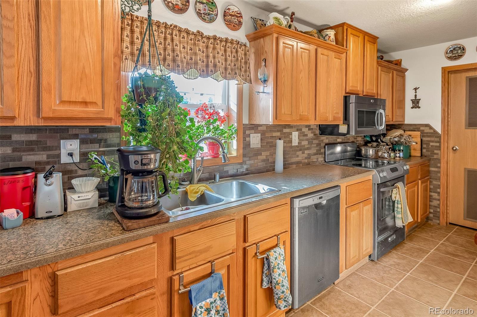 MLS Image #18 for 212  raven way,como, Colorado