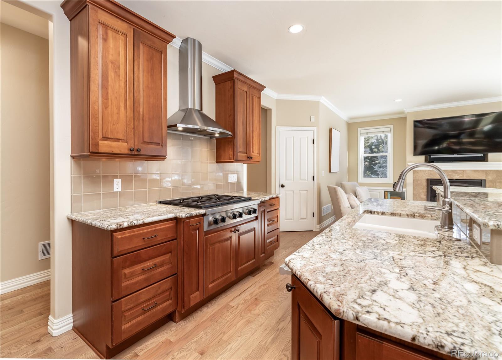 MLS Image #11 for 5110 s logan drive,greenwood village, Colorado