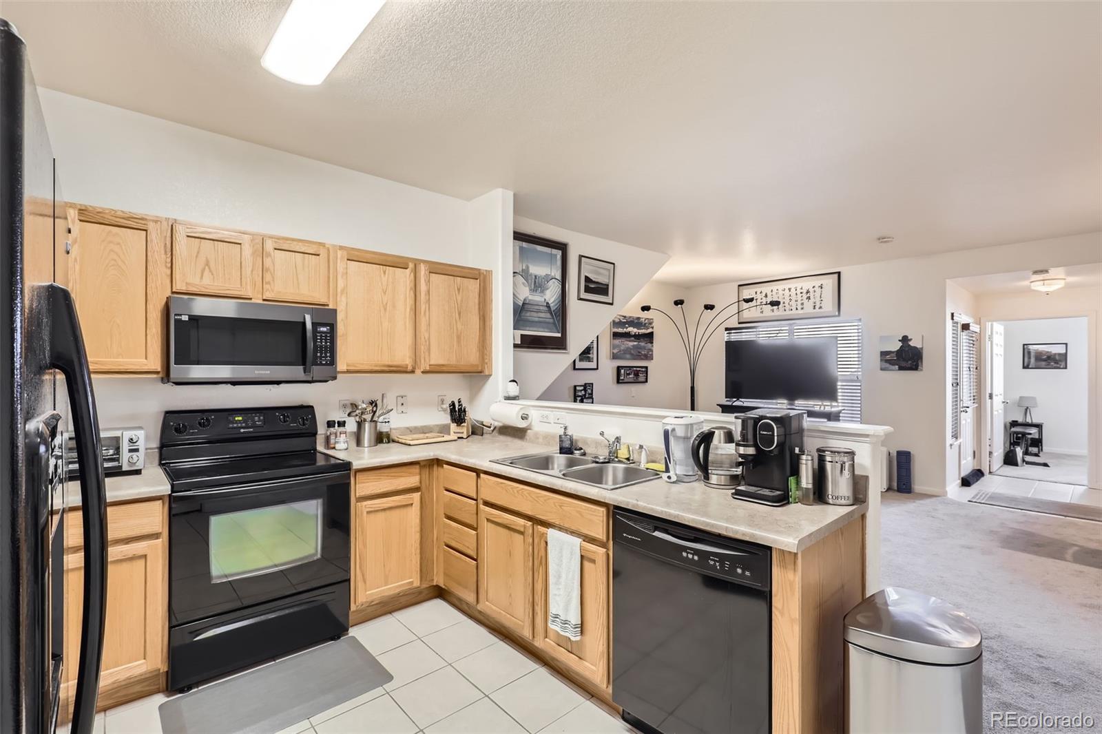 MLS Image #12 for 5800  tower road 103,denver, Colorado