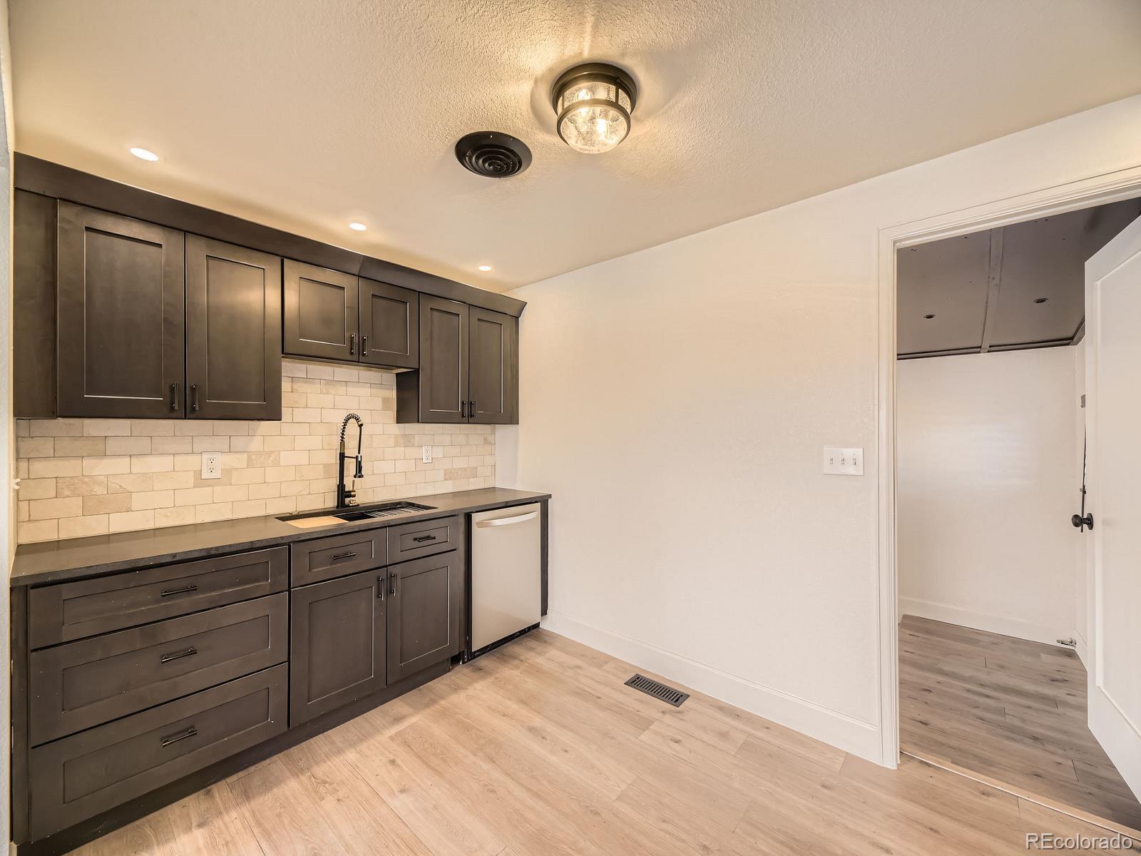 MLS Image #4 for 4035 s hazel court,englewood, Colorado