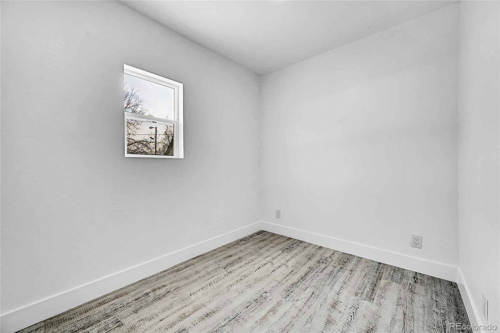 MLS Image #14 for 3368 w gill place,denver, Colorado