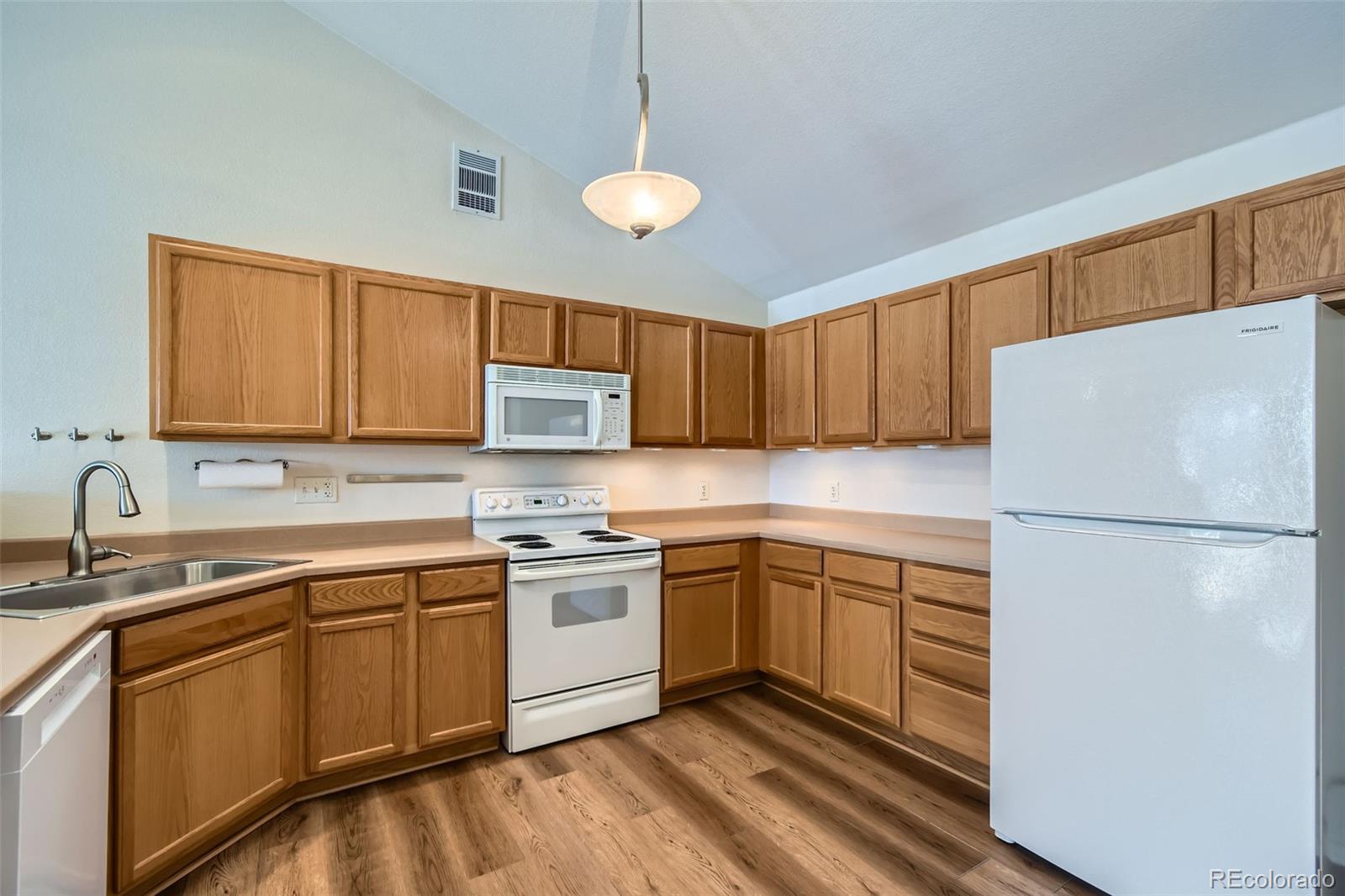 MLS Image #5 for 3250 e 103rd place 805,thornton, Colorado