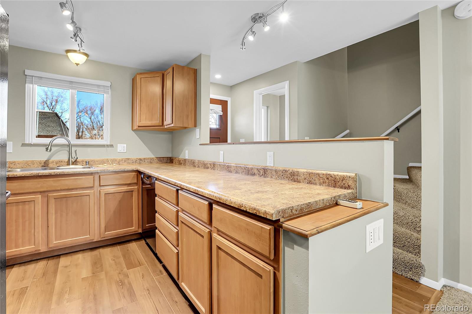 MLS Image #4 for 5930 w 41st avenue,wheat ridge, Colorado