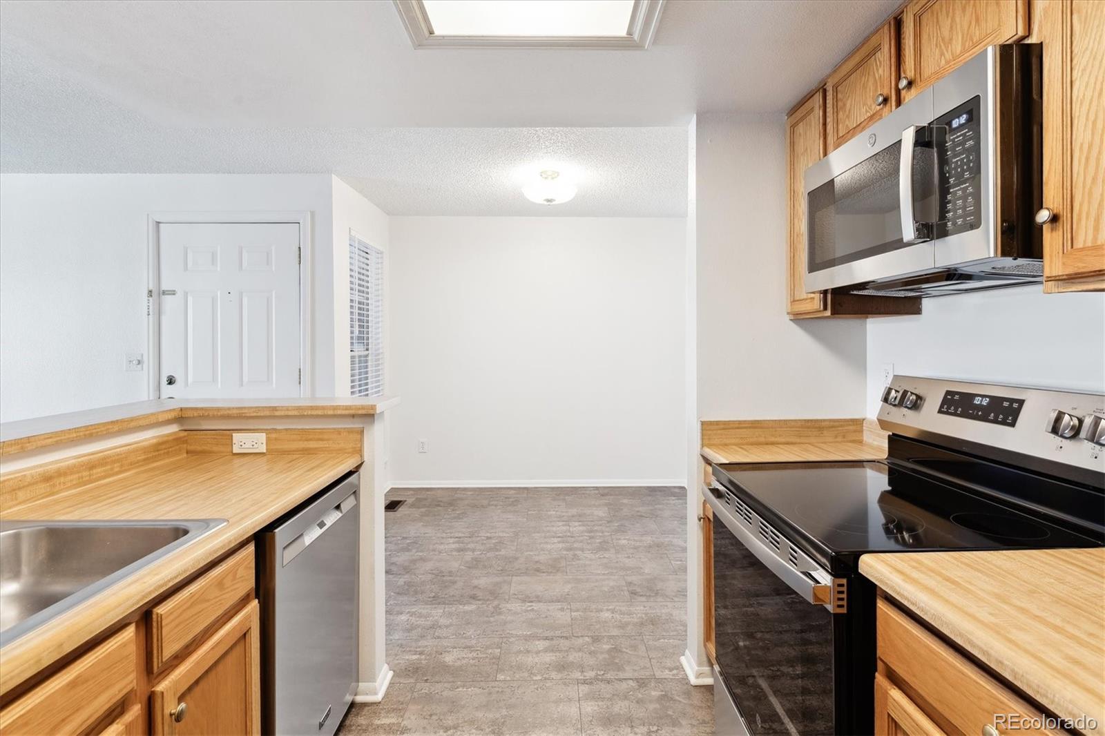 MLS Image #9 for 7820 w 87th drive,arvada, Colorado