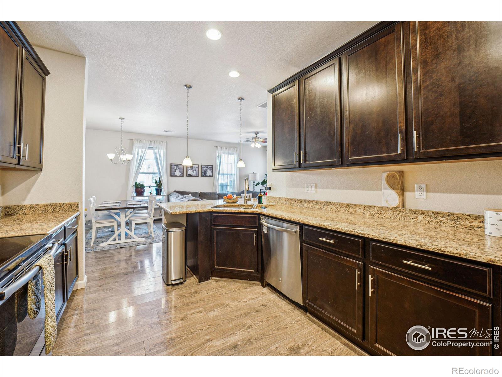 MLS Image #12 for 12794  leyden street,thornton, Colorado