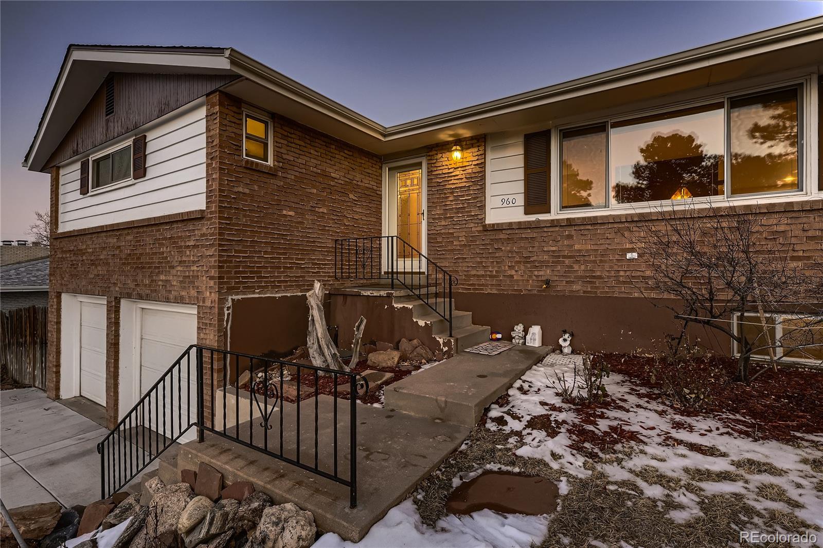 MLS Image #2 for 960 s vance street,lakewood, Colorado