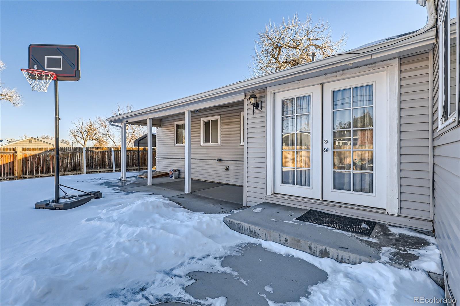 MLS Image #24 for 2701 s knox court,denver, Colorado