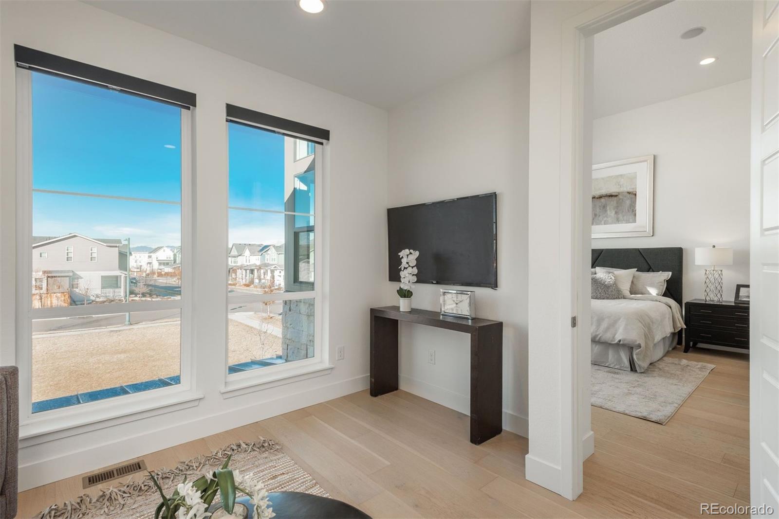 MLS Image #24 for 5866  boston court,denver, Colorado