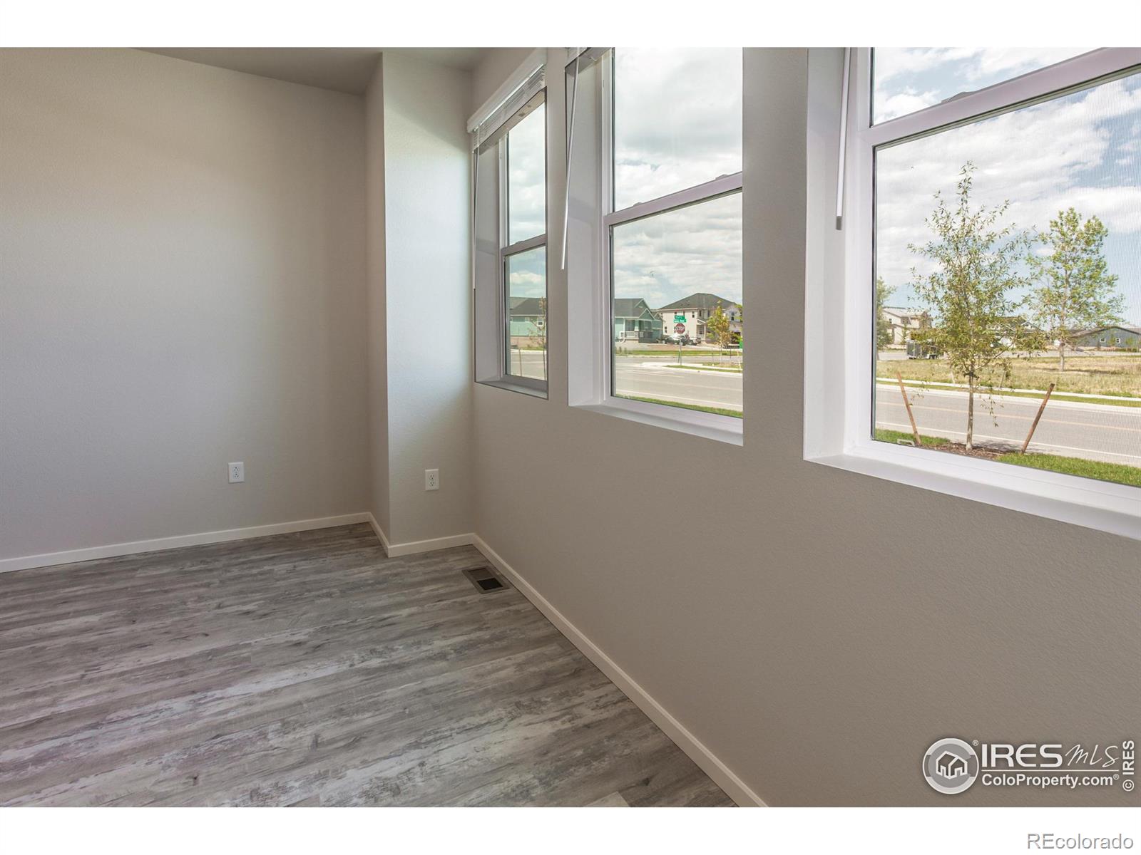 MLS Image #10 for 1825  bounty drive,windsor, Colorado