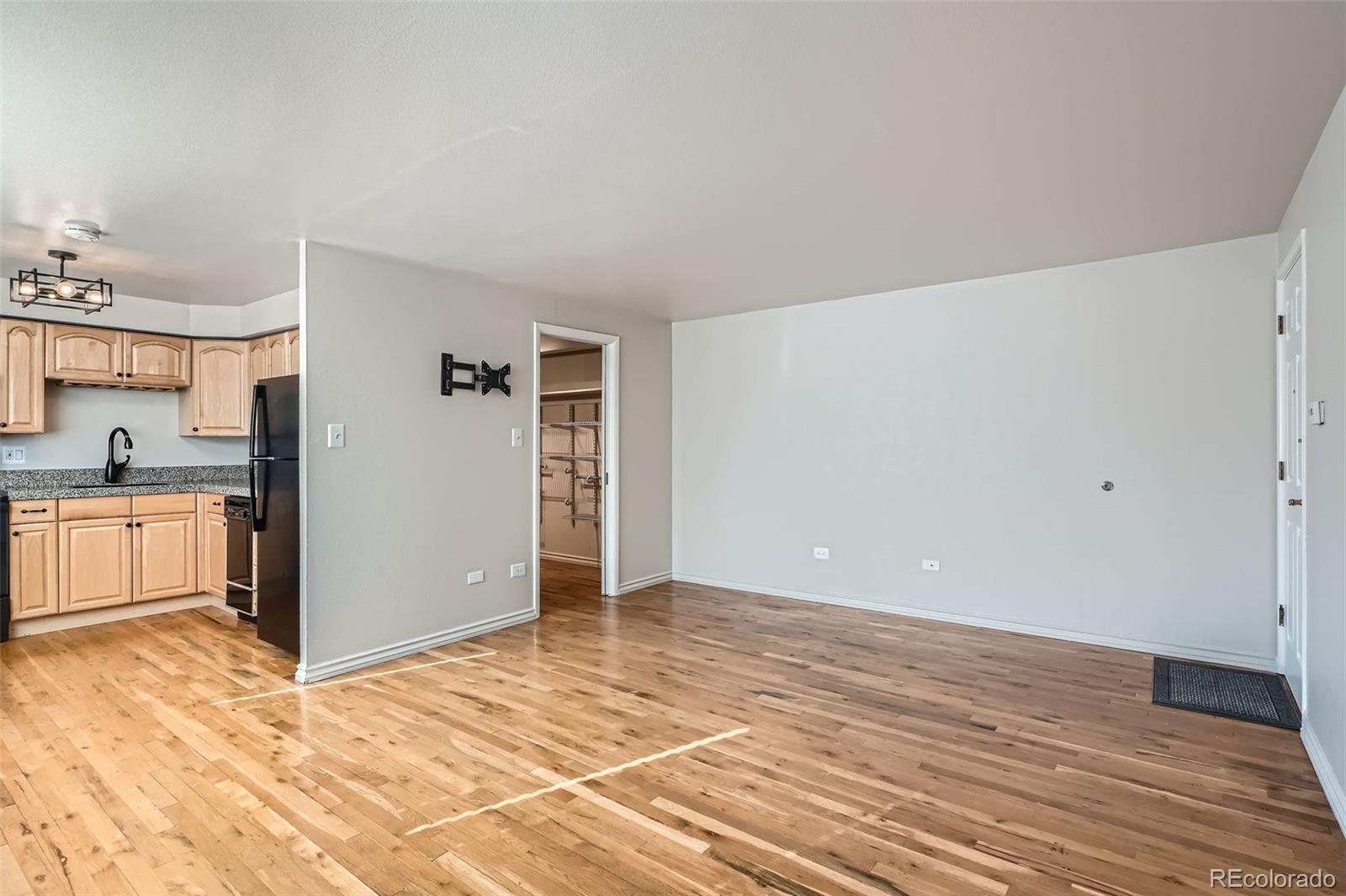 MLS Image #0 for 985 n corona street,denver, Colorado