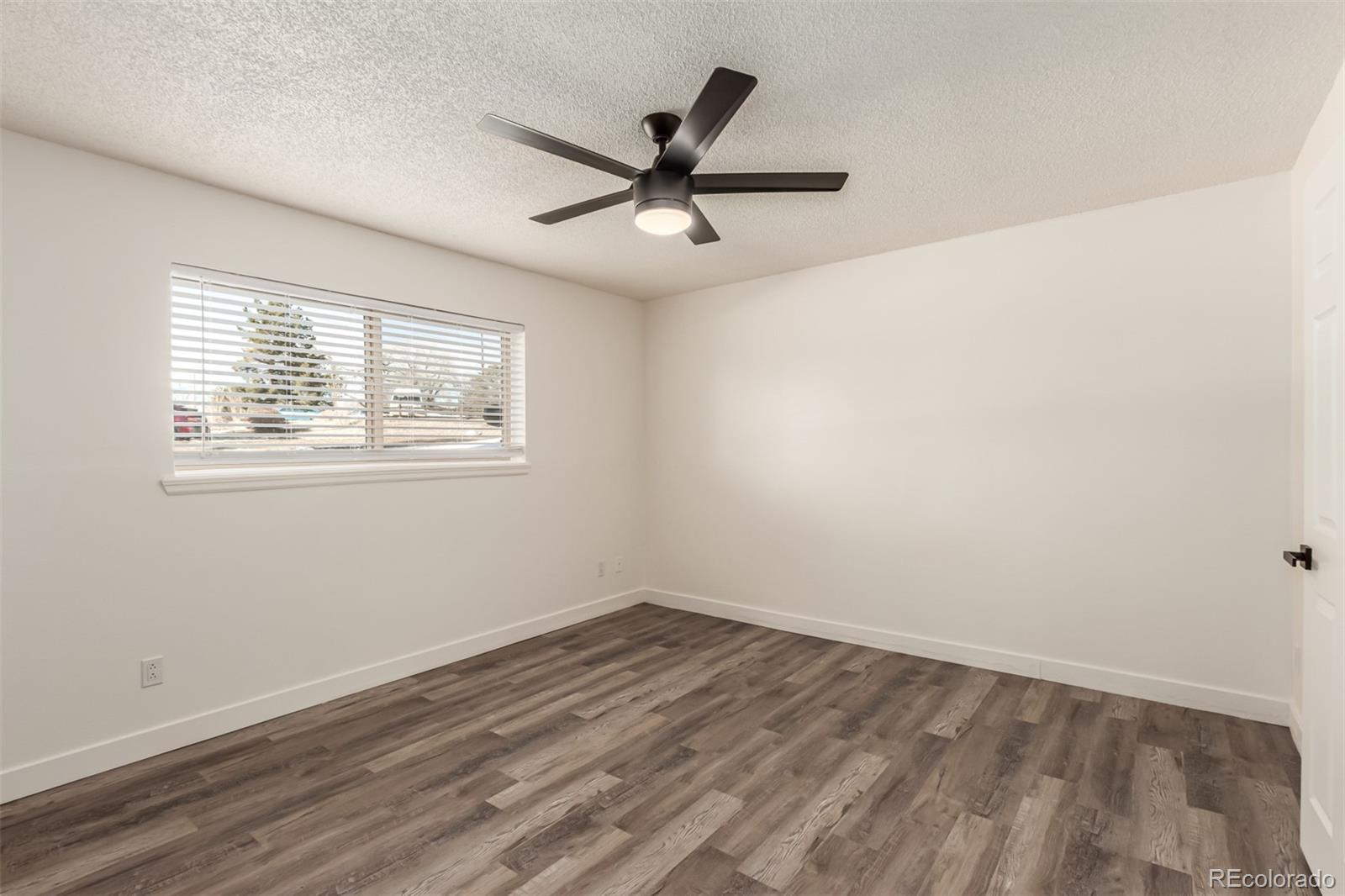 MLS Image #12 for 50 e highline circle,centennial, Colorado