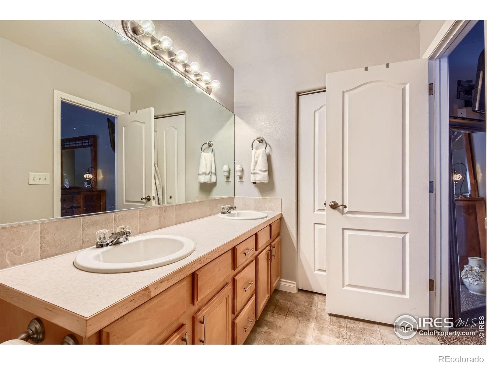 MLS Image #21 for 4437  onyx place,johnstown, Colorado