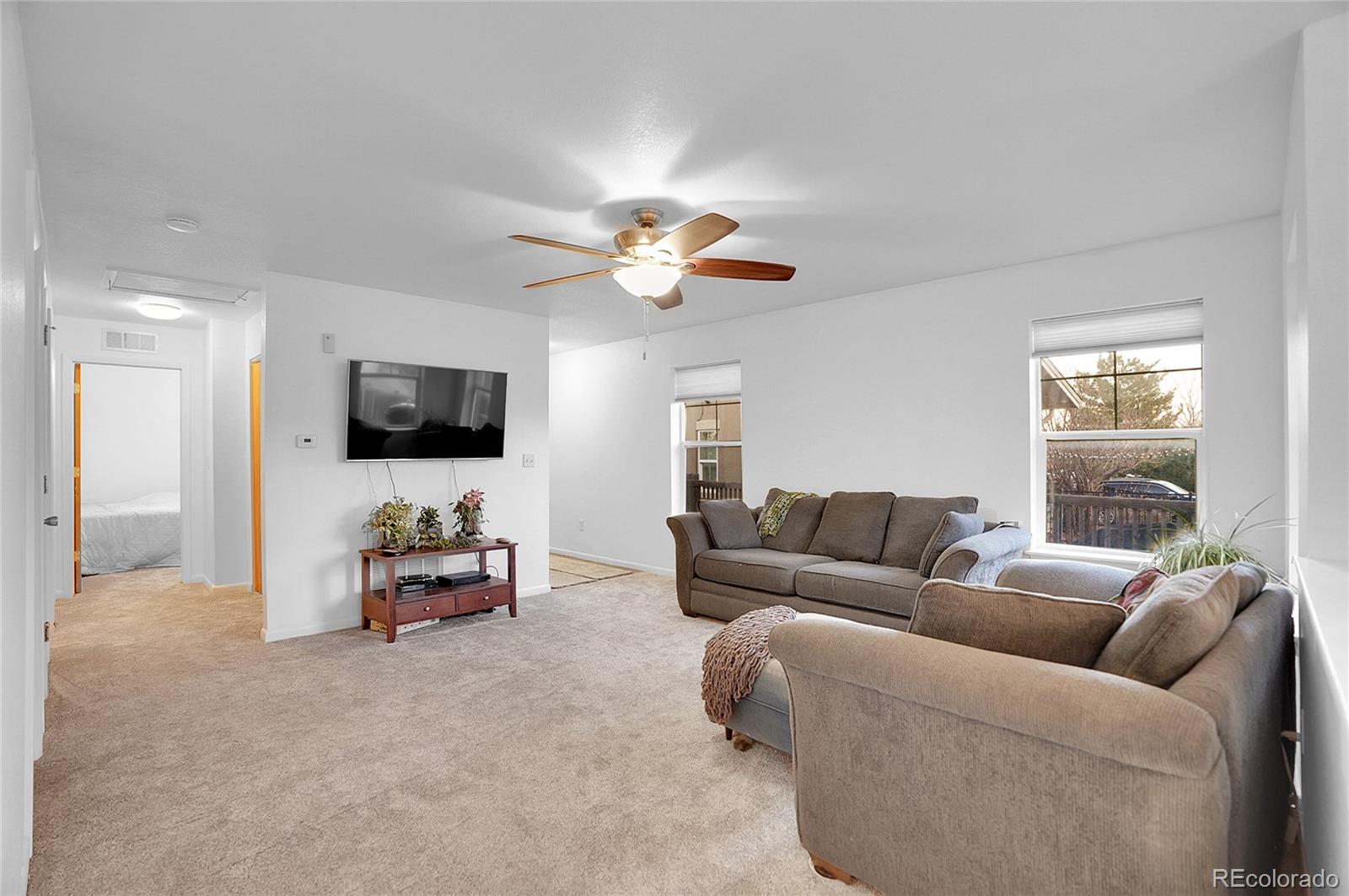 MLS Image #3 for 23317 e saratoga circle,aurora, Colorado