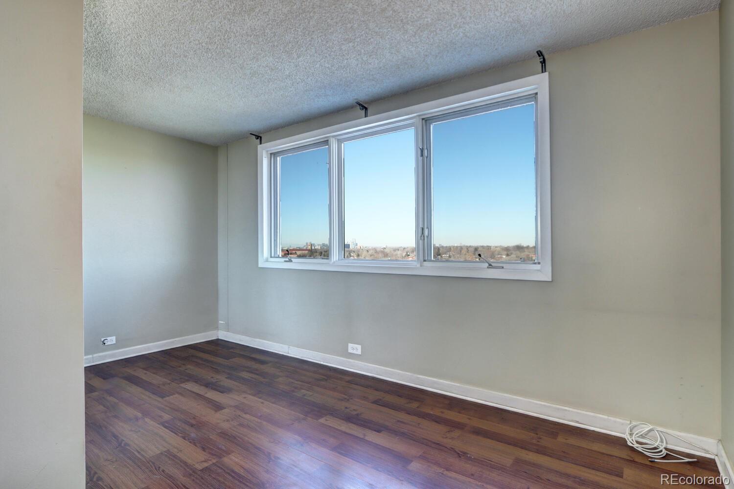 MLS Image #18 for 2225  buchtel boulevard,denver, Colorado