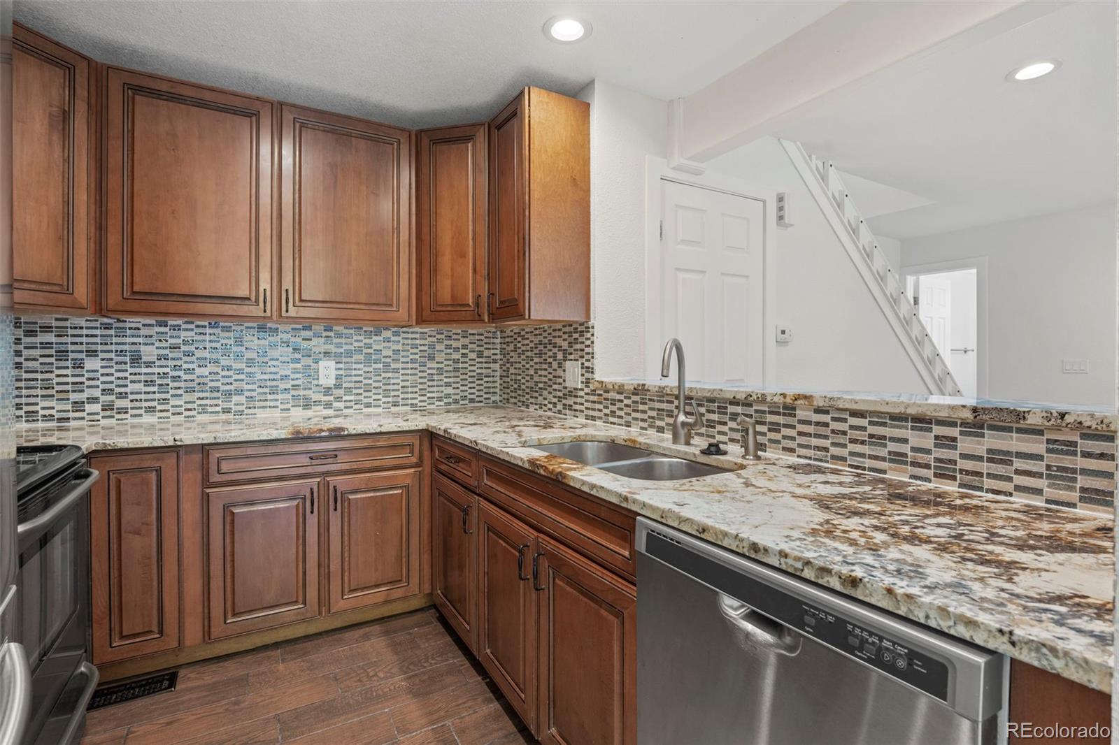 MLS Image #9 for 8035  garrison court,arvada, Colorado