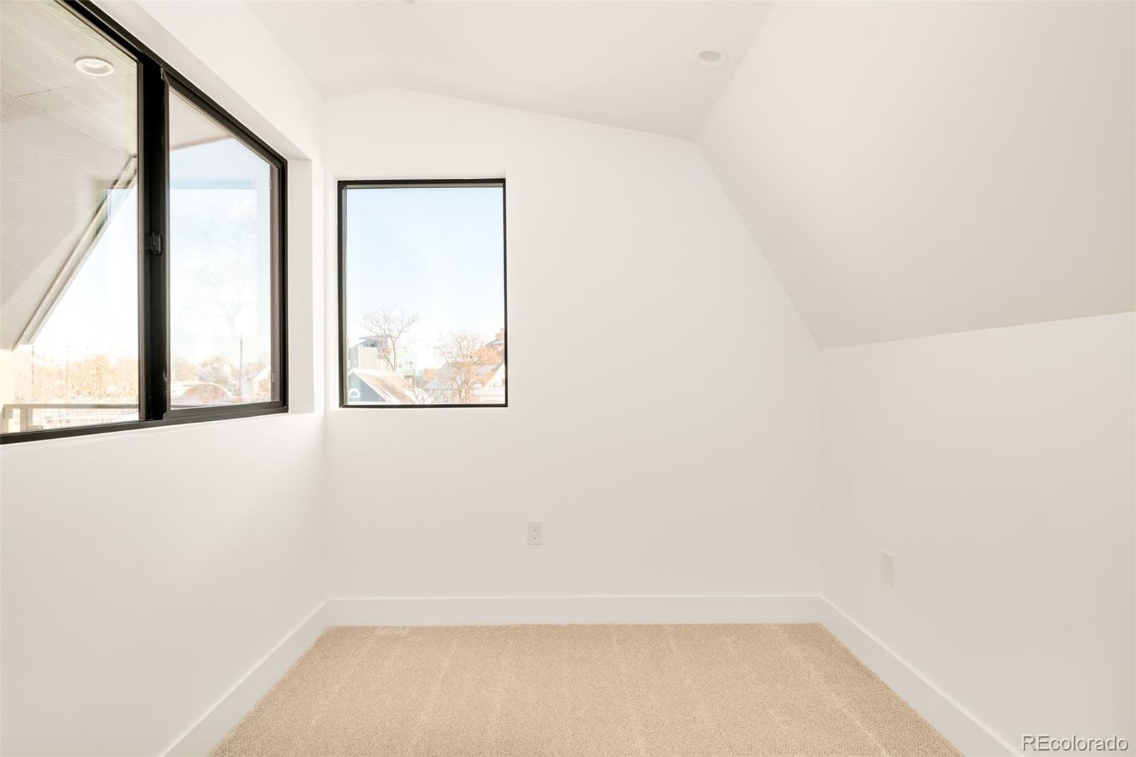 MLS Image #22 for 3433  lawrence street,denver, Colorado