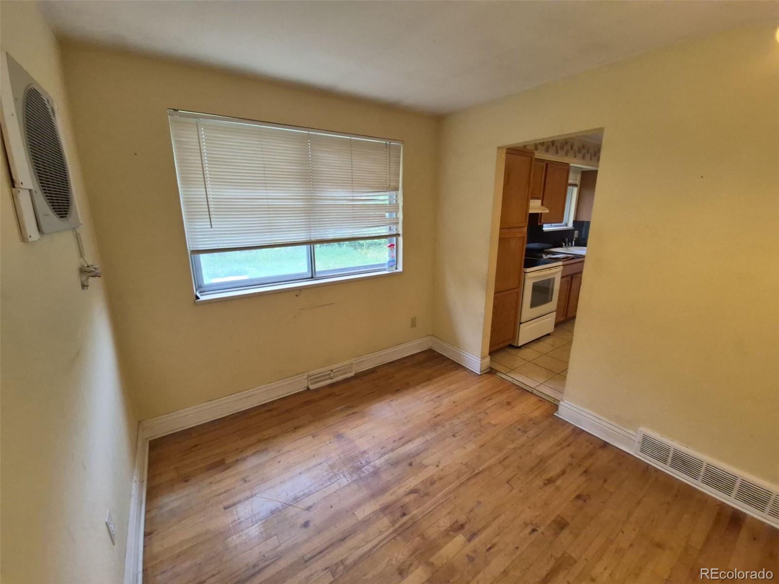 MLS Image #7 for 12058 e virginia place,aurora, Colorado