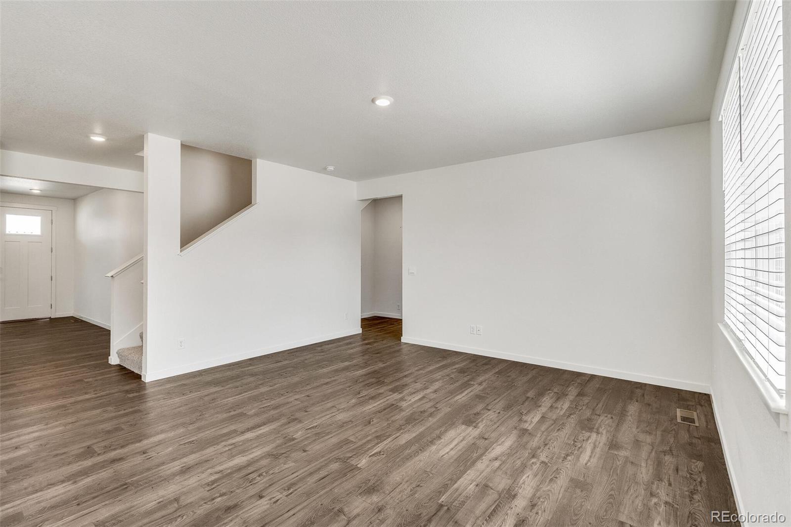 MLS Image #10 for 13547  valentia street,thornton, Colorado