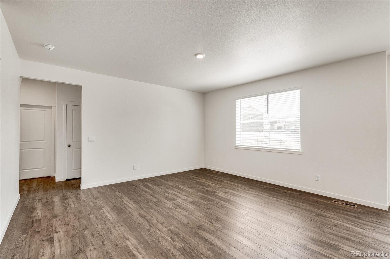 MLS Image #11 for 13547  valentia street,thornton, Colorado