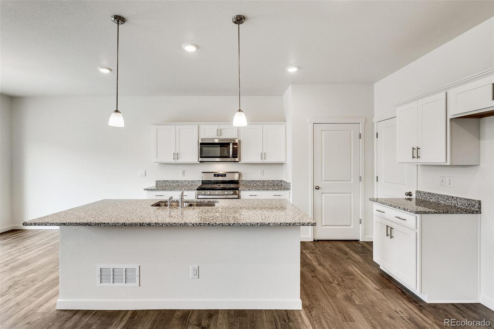 MLS Image #14 for 13547  valentia street,thornton, Colorado