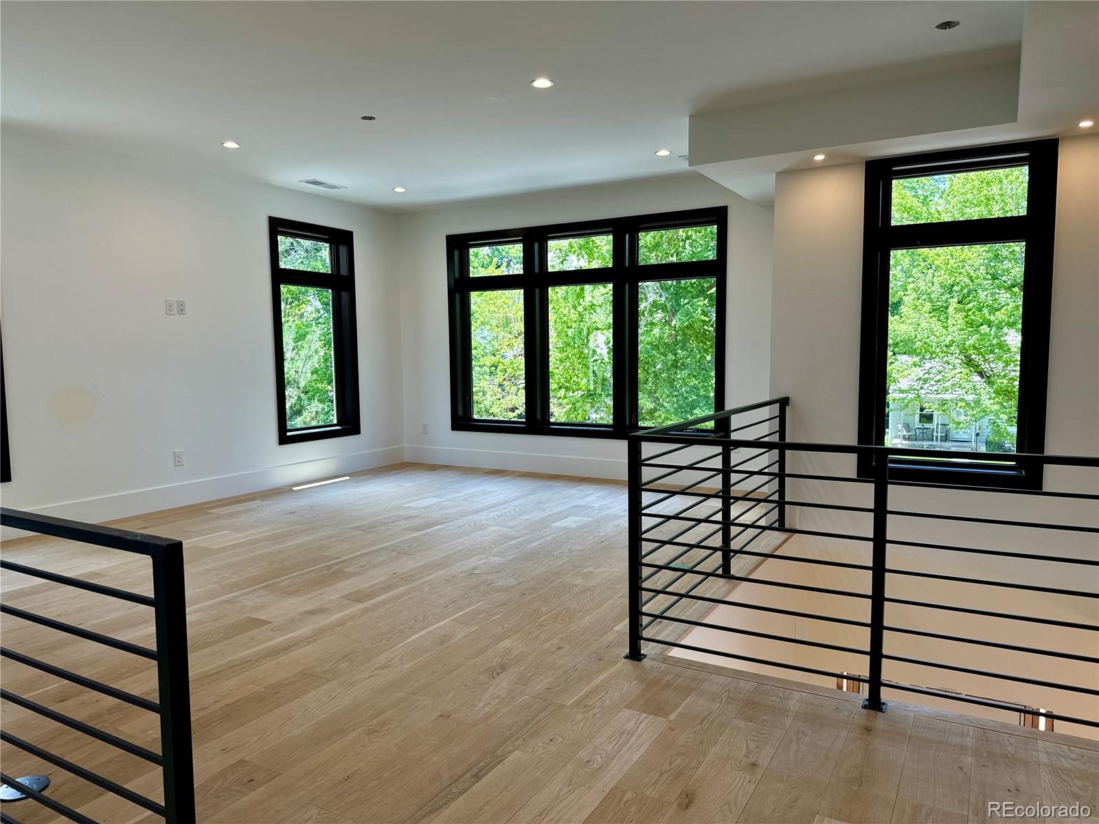 MLS Image #14 for 2442 s saint paul street,denver, Colorado