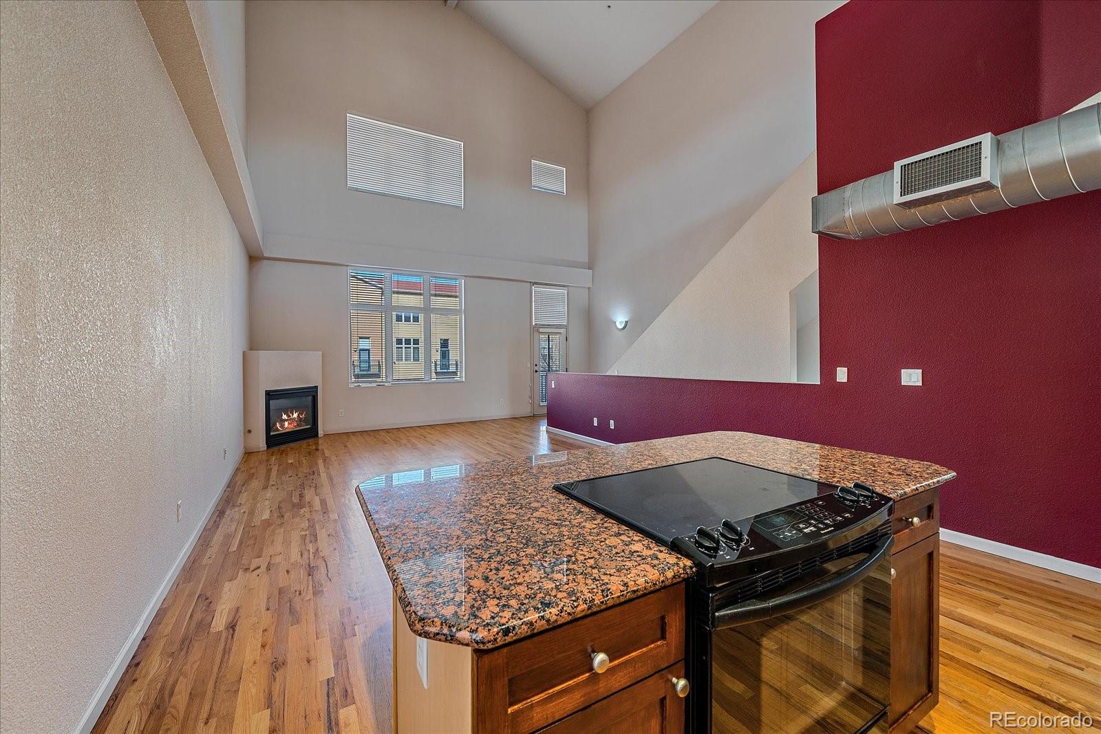 MLS Image #15 for 190  roslyn street,denver, Colorado