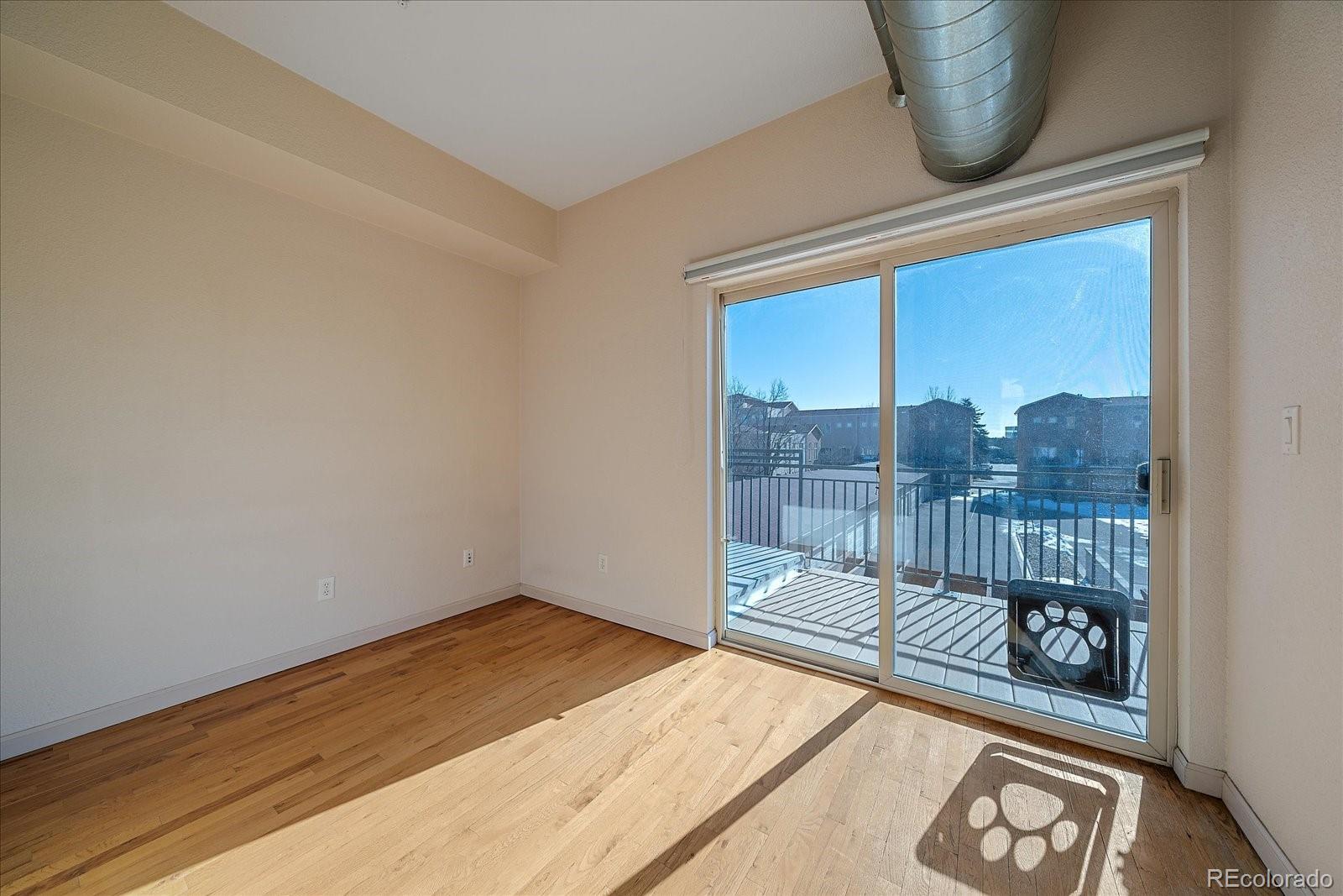 MLS Image #17 for 190  roslyn street,denver, Colorado