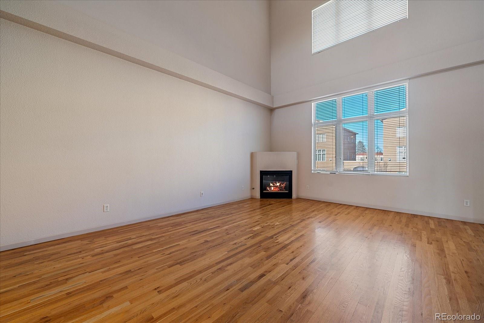 MLS Image #5 for 190  roslyn street,denver, Colorado