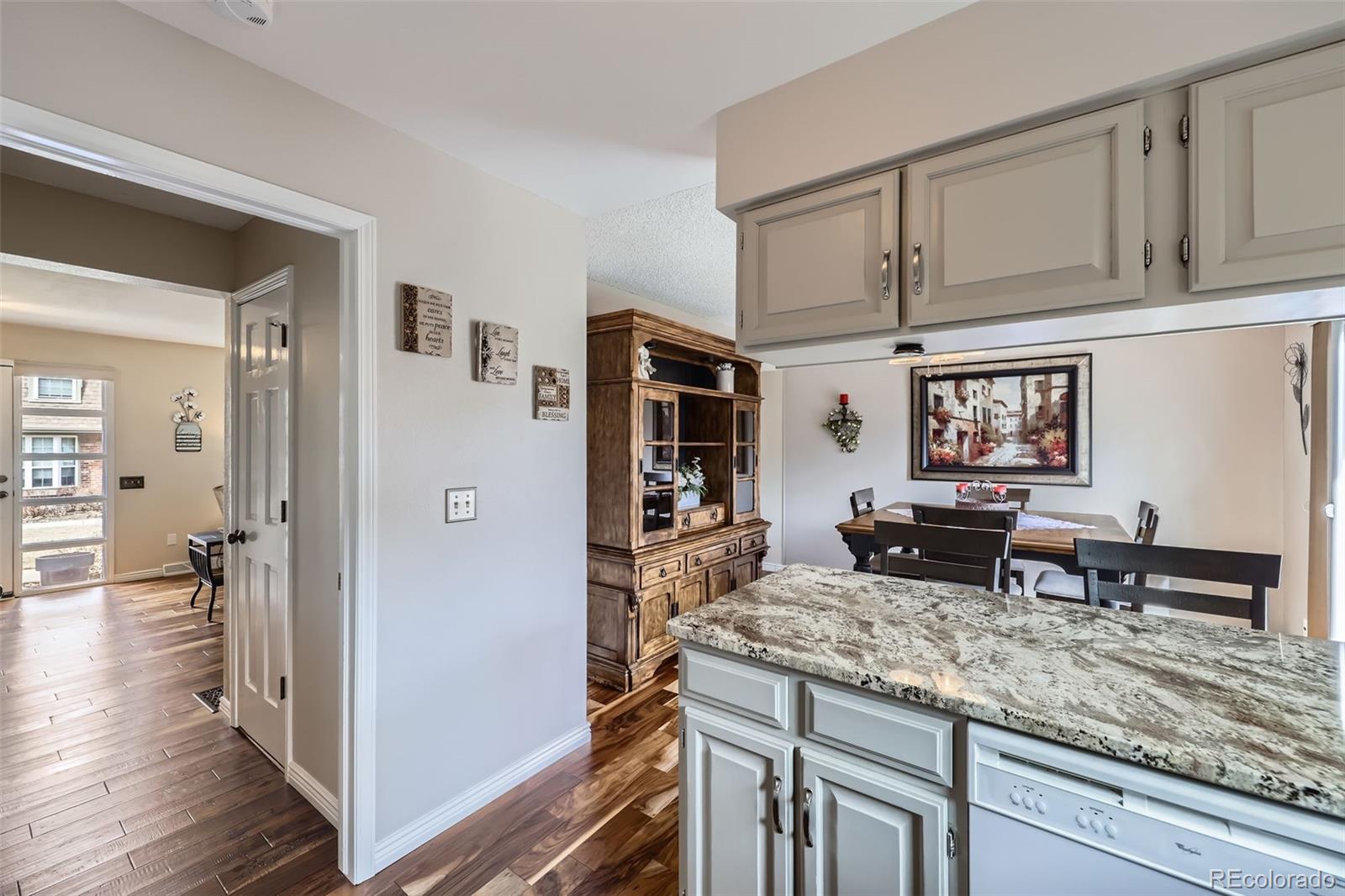 MLS Image #10 for 8862 e amherst drive,denver, Colorado