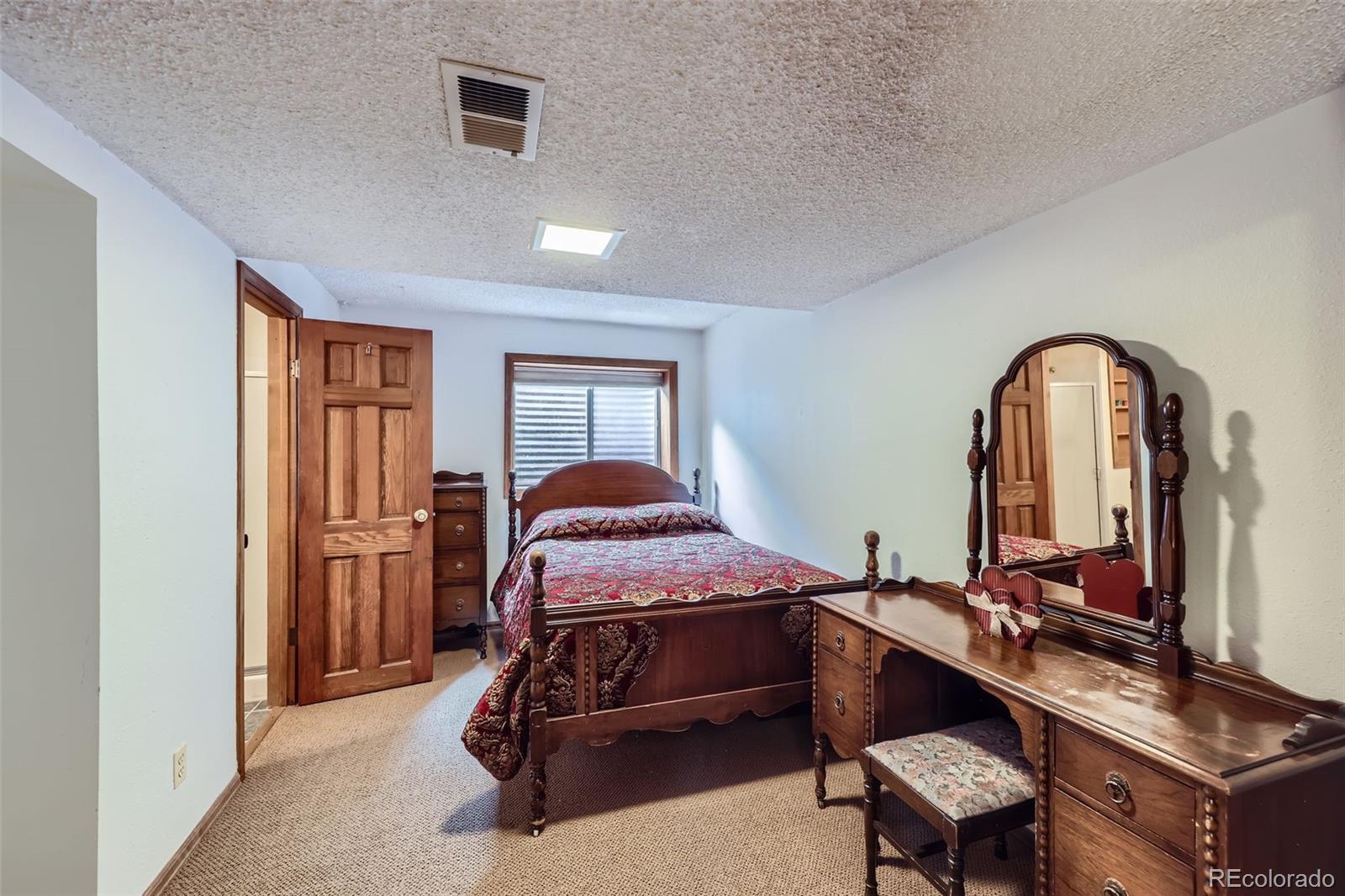 MLS Image #23 for 8862 e amherst drive,denver, Colorado