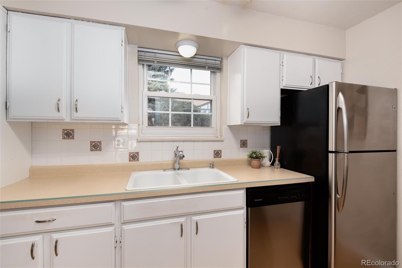 MLS Image #9 for 3855 s monaco street,denver, Colorado