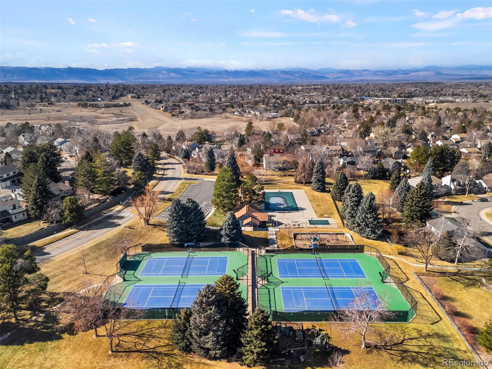 MLS Image #40 for 6886 s locust court,centennial, Colorado