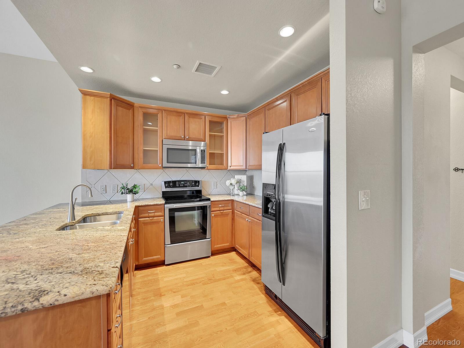 MLS Image #6 for 2200 s university boulevard 511,denver, Colorado