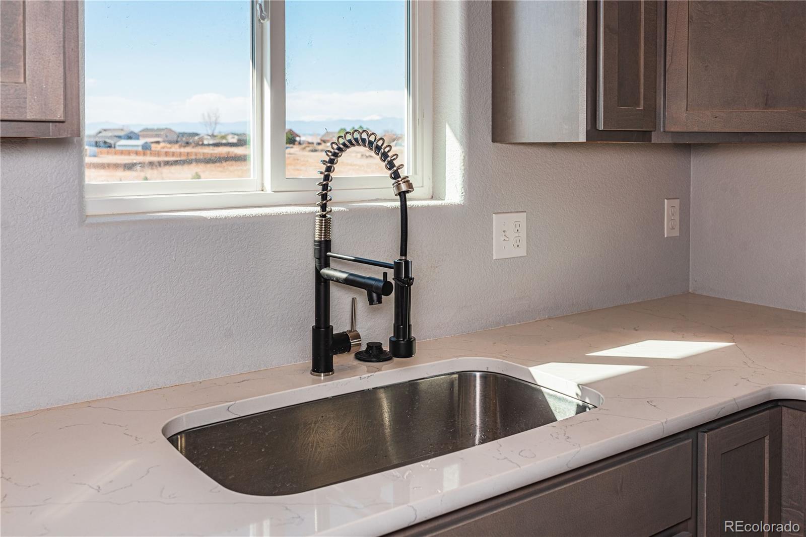 MLS Image #14 for 467 s laporte drive,pueblo, Colorado