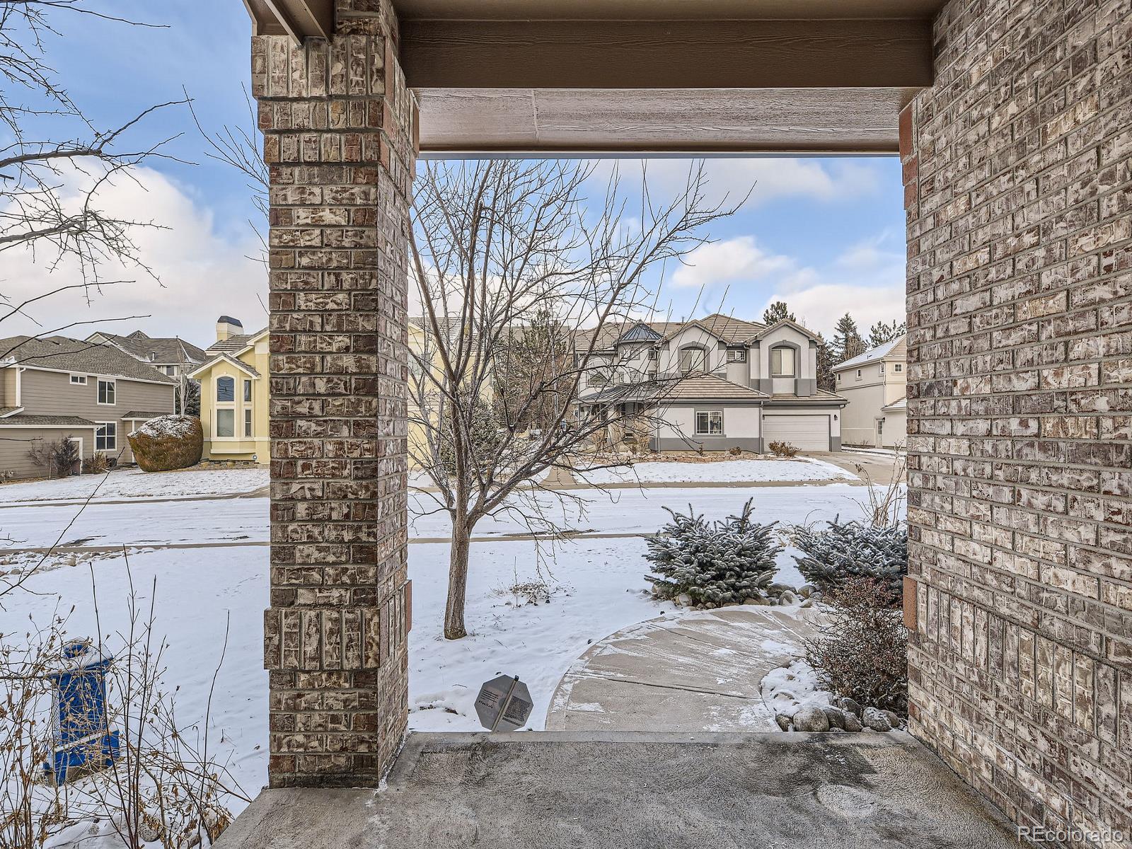 MLS Image #3 for 19064 e pinewood drive,aurora, Colorado