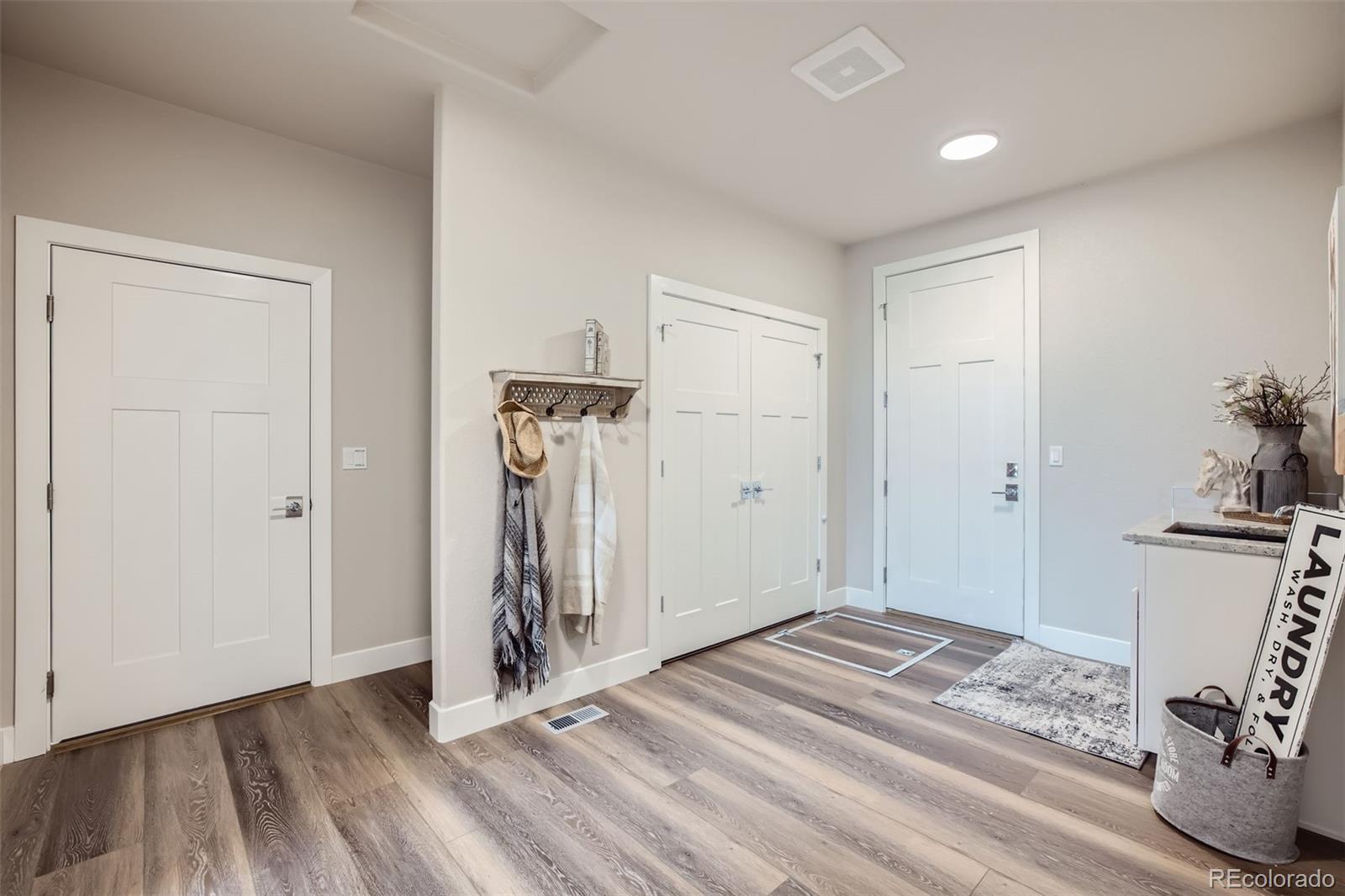 MLS Image #27 for 20152  silverado hill view,colorado springs, Colorado