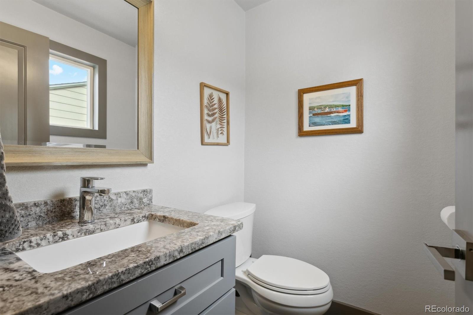 MLS Image #16 for 3026 s clermont drive,denver, Colorado