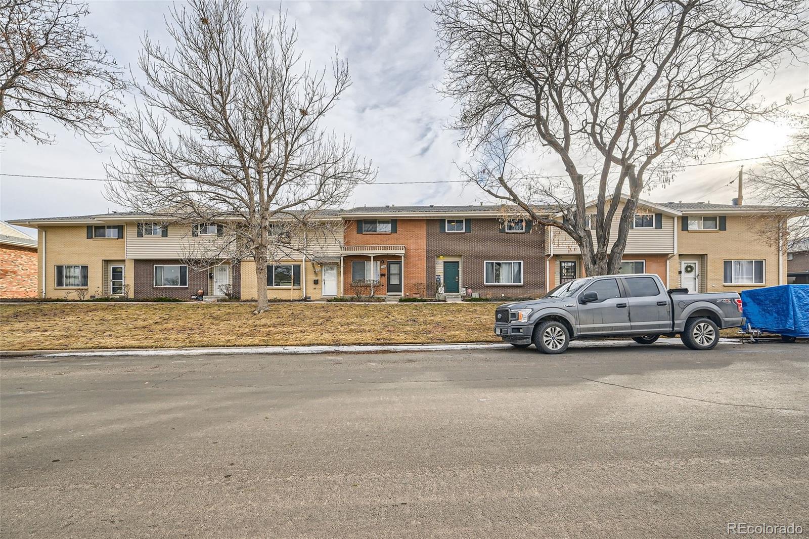 MLS Image #3 for 9110 e lehigh avenue,denver, Colorado