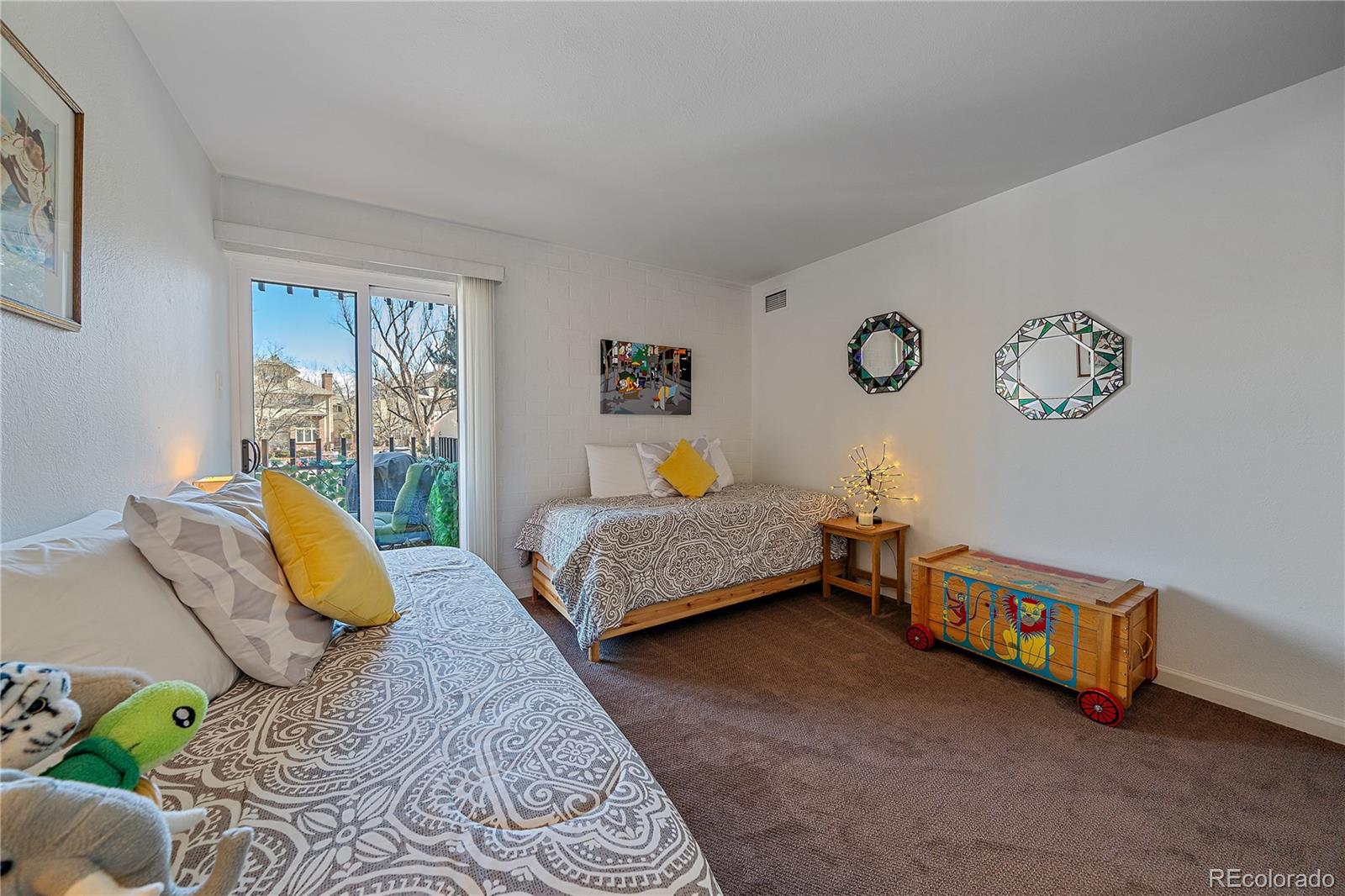 MLS Image #16 for 460 s marion parkway 251,denver, Colorado