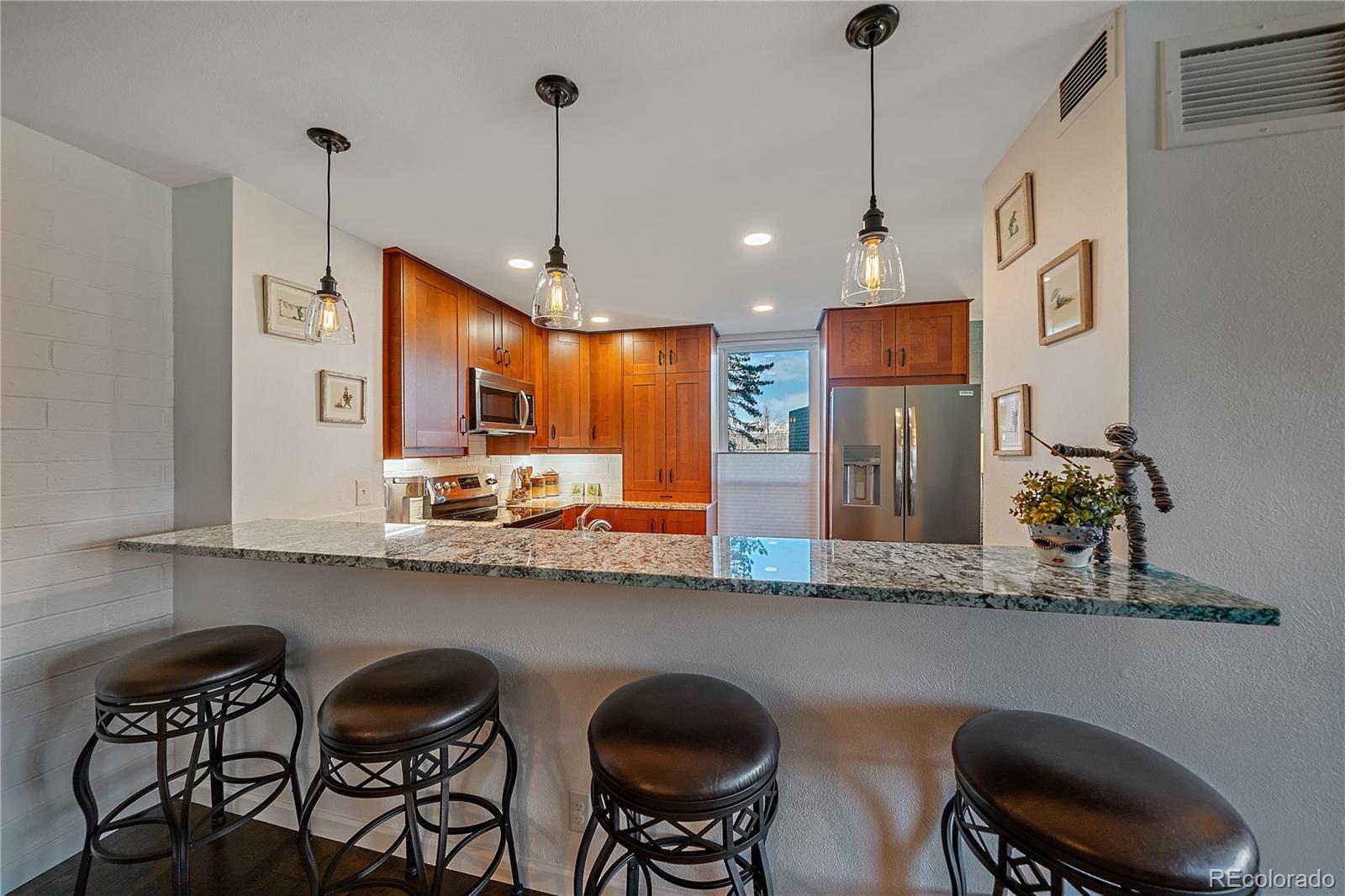 MLS Image #3 for 460 s marion parkway 251,denver, Colorado