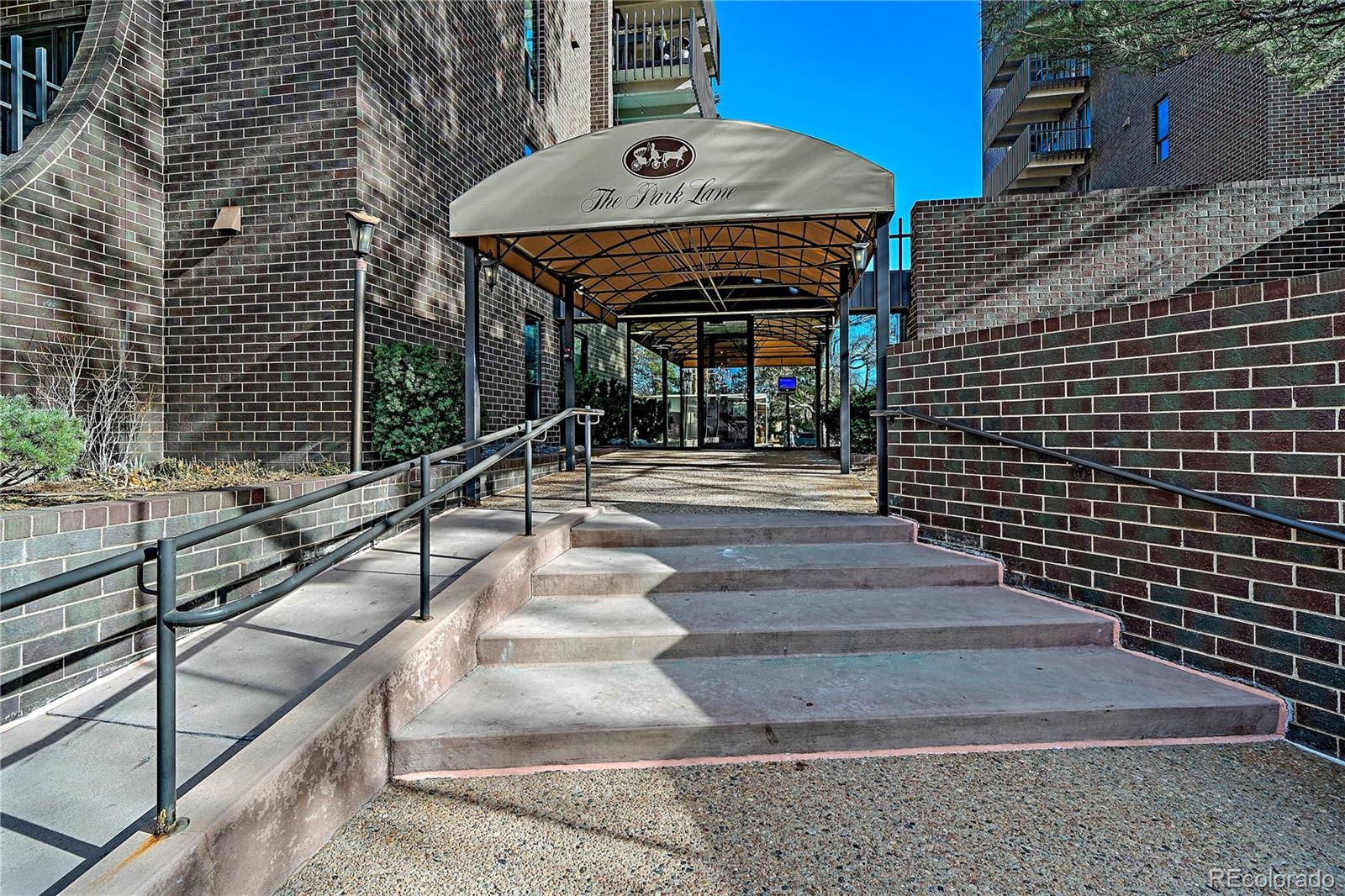 MLS Image #37 for 460 s marion parkway 251,denver, Colorado