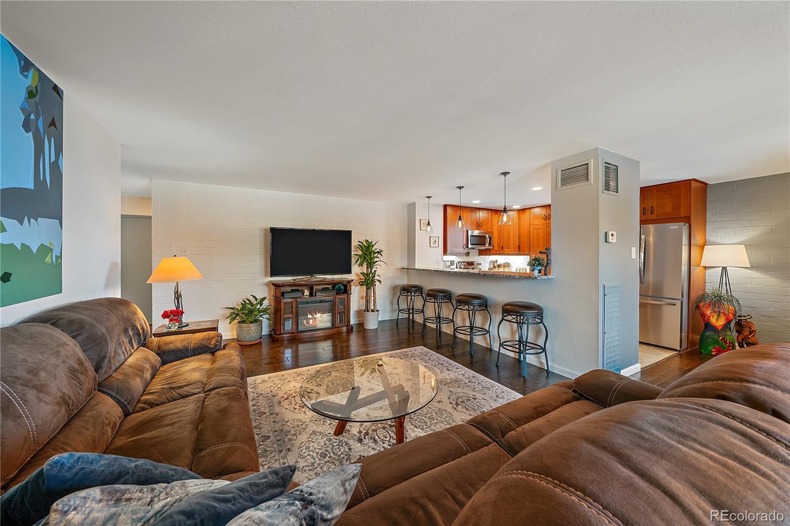 MLS Image #4 for 460 s marion parkway 251,denver, Colorado