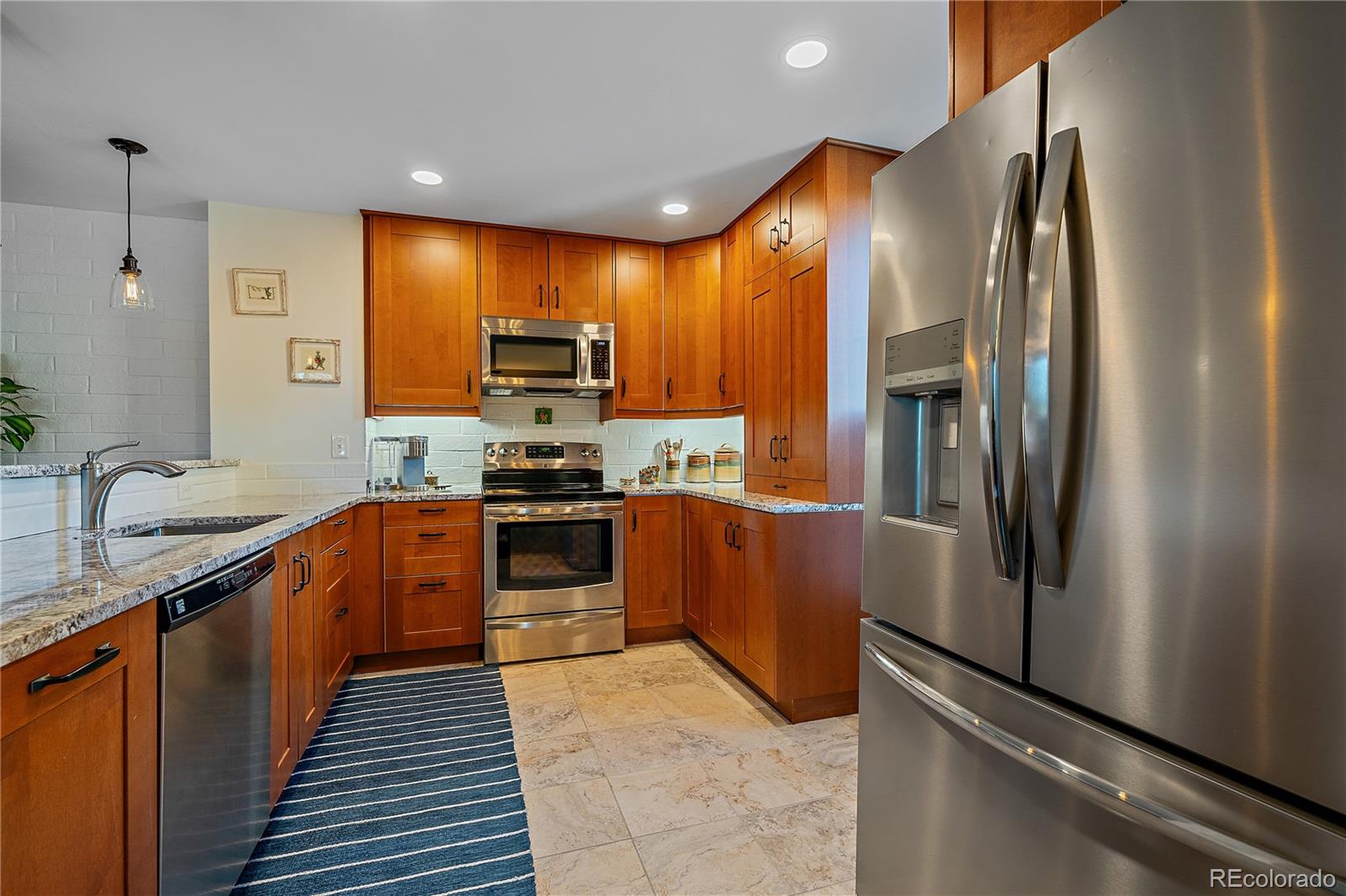 MLS Image #8 for 460 s marion parkway 251,denver, Colorado