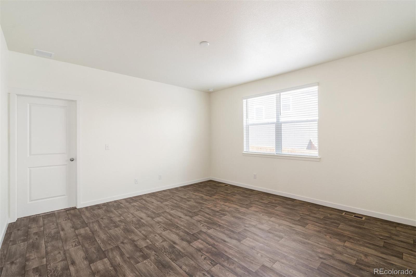 MLS Image #11 for 27471 e cedar avenue,aurora, Colorado