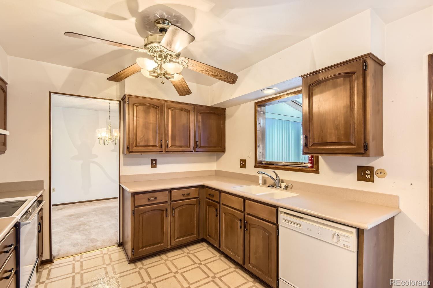 MLS Image #9 for 7009 s forest court,centennial, Colorado