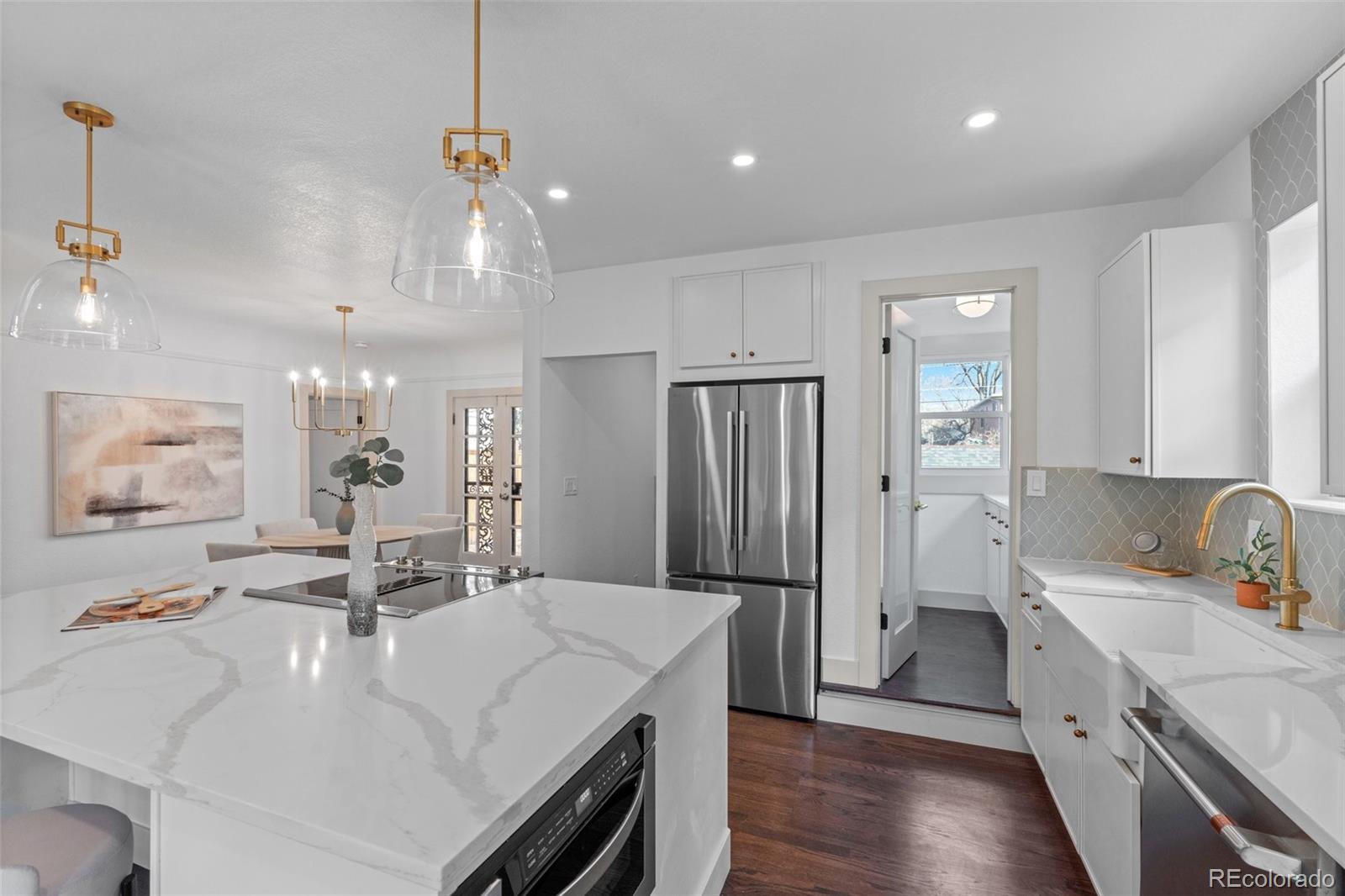 MLS Image #12 for 2068  jasmine street,denver, Colorado